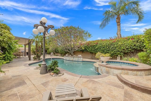 Image 33 of 49 For 79940 Hancock Court