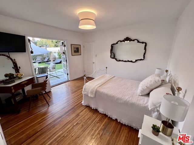 219 Winchester Avenue, Glendale CA: https://media.crmls.org/mediaz/9eea9824-1392-4479-9c11-2813f82fcbba.jpg