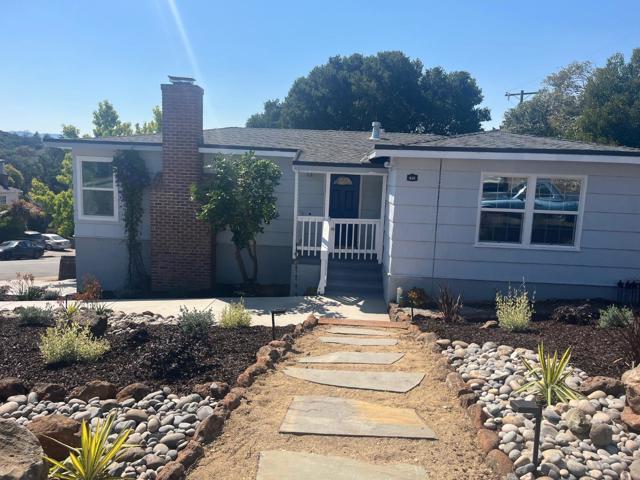 632 W 39th Avenue, San Mateo CA: https://media.crmls.org/mediaz/9eeaf066-9fe1-489c-8b3a-2ce821249a88.jpg