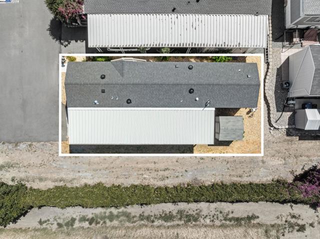 65 Pali, Pittsburg CA: https://media.crmls.org/mediaz/9eeb130c-c8b5-47d3-bfb6-c34e8f33fe70.jpg