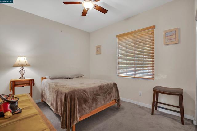 1030 Clear Lake Dr, Oakley CA: https://media.crmls.org/mediaz/9eeb6ac5-b0dc-4aab-af7c-9b282e287c84.jpg