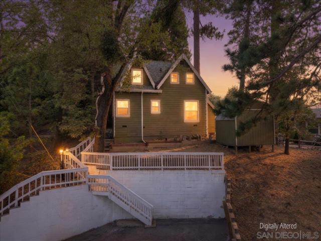 710 Arosa, Crestline, CA 92325