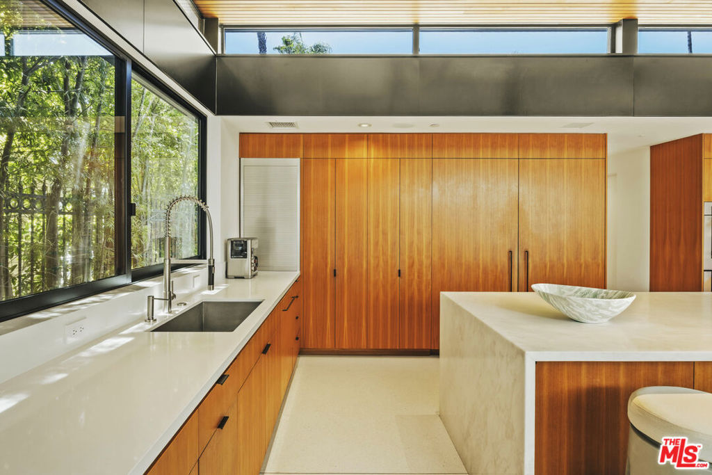 MLS #25561285 img 12