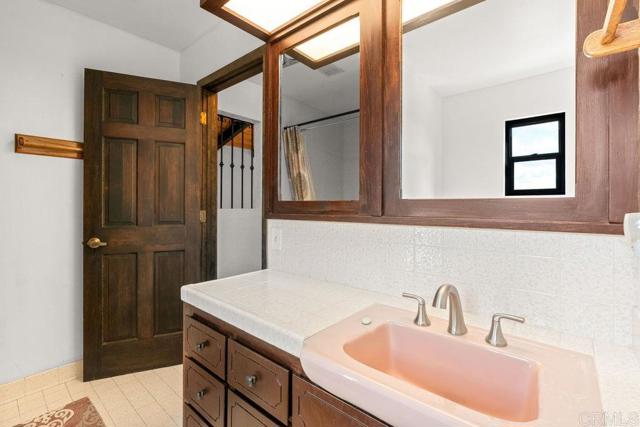 Detail Gallery Image 49 of 68 For 710 Buena Creek Rd, San Marcos,  CA 92069 - 3 Beds | 3/1 Baths