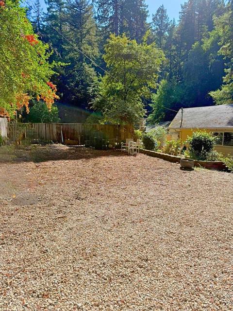 160 Nellie Lane, Boulder Creek CA: https://media.crmls.org/mediaz/9eed0d6d-3911-40f7-adde-8ddd82283b09.jpg