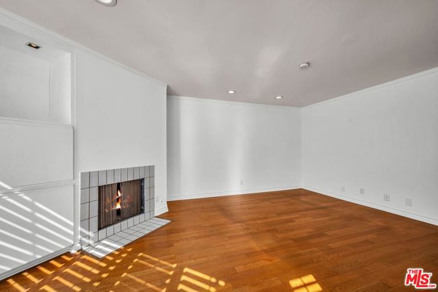 7301 Vista Del Mar, Playa del Rey CA: https://media.crmls.org/mediaz/9eed540f-ca0b-4f98-ad96-b13e8ca491cb.jpg