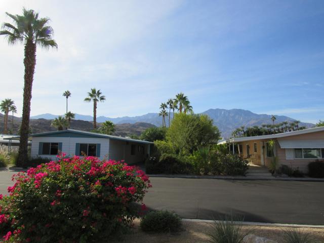 191 Figuaro Drive, Palm Springs CA: https://media.crmls.org/mediaz/9eeeed15-ba6c-42cd-9404-387dafebd741.jpg
