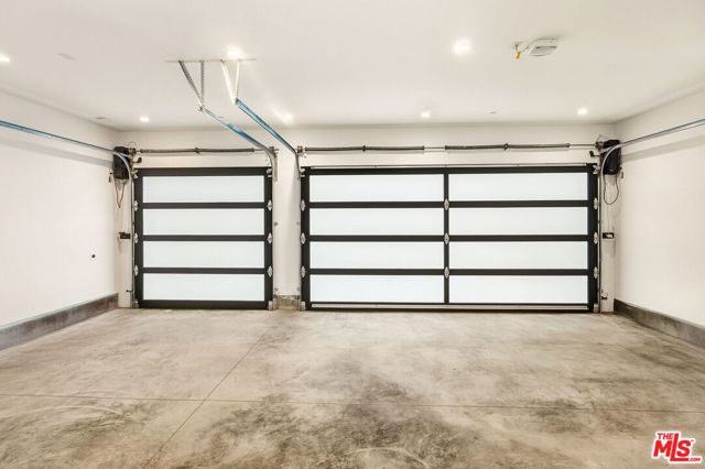 738 Palms Boulevard photo 30