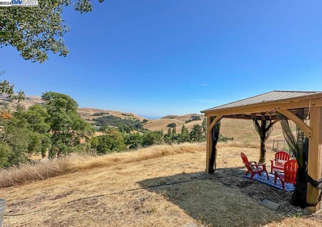 Image 4 of 60 For 41660 Vargas Rd