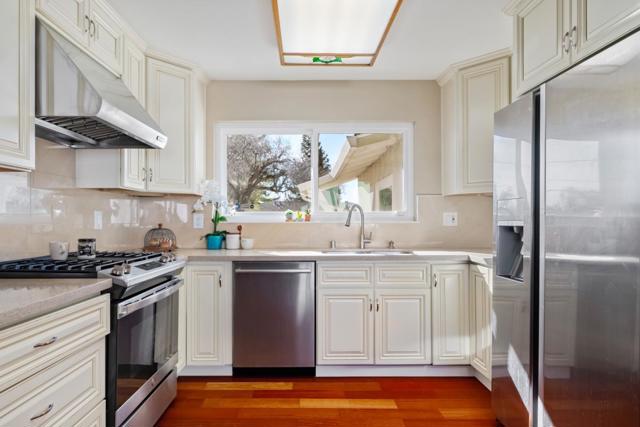 Image 15 of 48 For 41532 Trenouth Street