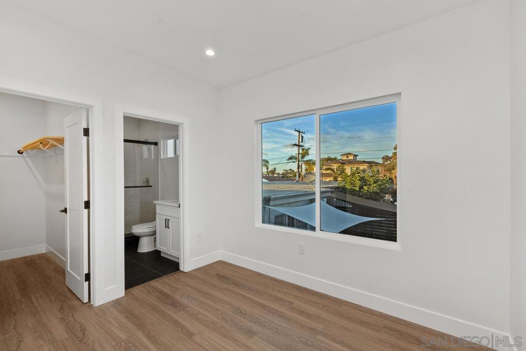 MLS #250036132SD image #14