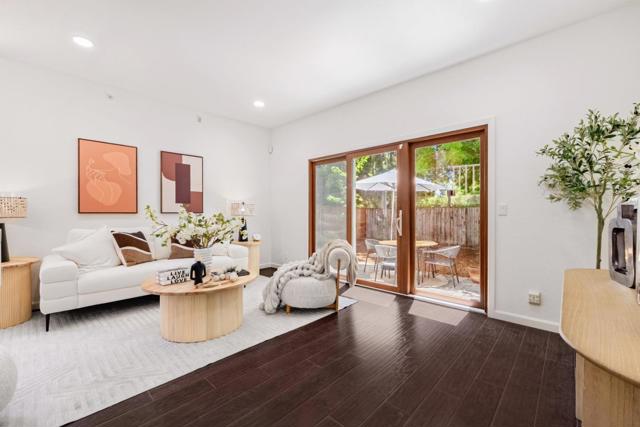 366 Sierra Vista Avenue, Mountain View CA: https://media.crmls.org/mediaz/9ef25251-9a9e-40b1-8a0a-132a408a7433.jpg