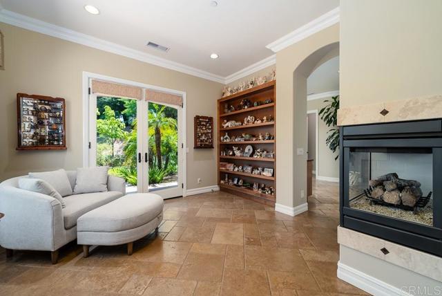 14106 Summit Crest, Escondido CA: https://media.crmls.org/mediaz/9ef31b62-42f0-4172-8a5c-63cf2fa842b3.jpg