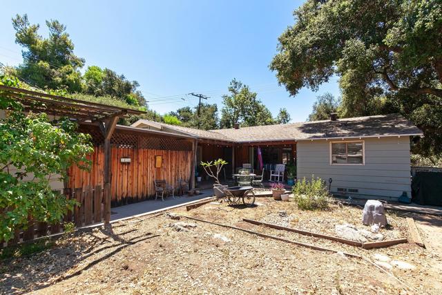 1453 OLIVEWOOD LN, Alpine CA: https://media.crmls.org/mediaz/9ef43701-8950-42ed-98fb-84aa699cfcac.jpg