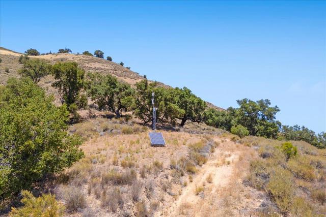 47292 Arroyo Seco Road, Greenfield CA: https://media.crmls.org/mediaz/9ef45965-7426-416e-a09c-ff0fdb663286.jpg