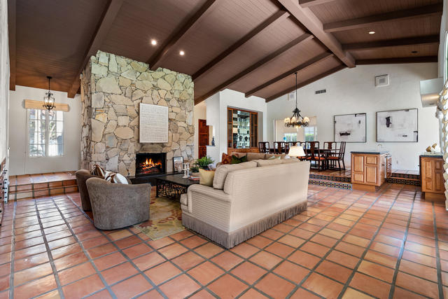 77175 Avenida Arteaga, La Quinta CA: https://media.crmls.org/mediaz/9ef47309-73ab-43dd-af90-9dca4674851f.jpg