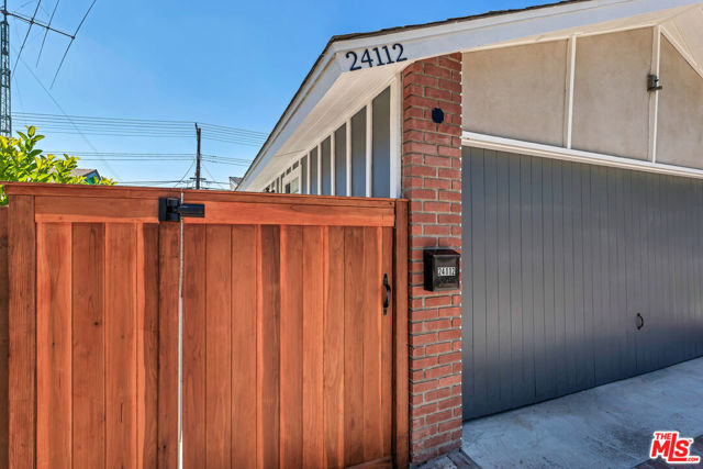24114 Gilmore Street, West Hills CA: https://media.crmls.org/mediaz/9ef6e9b5-2729-4930-98aa-0406522ccfc2.jpg