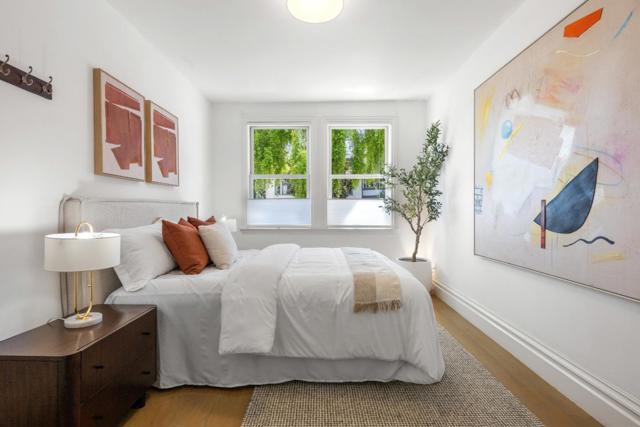 1046 14th Street, San Francisco CA: https://media.crmls.org/mediaz/9ef7a754-5751-41f6-92b4-82b22ab10751.jpg
