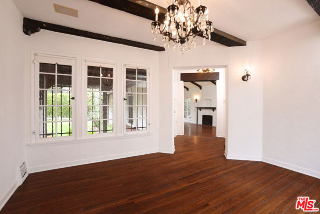 755 N CRESCENT HEIGHTS, Los Angeles CA: https://media.crmls.org/mediaz/9ef85551-f7a8-481f-80e0-4cb44f8df9d8.jpg