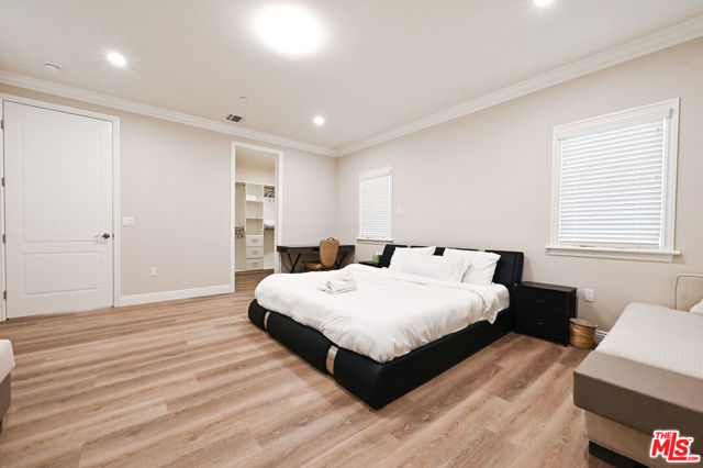 2028 S Chapel Avenue, Alhambra CA: https://media.crmls.org/mediaz/9ef9076e-a1af-49e8-9fd7-9e372ff260a8.jpg