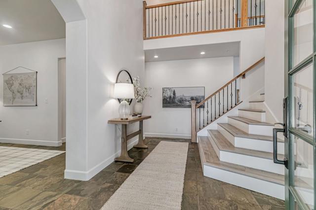 18 Ridgecrest Lane, Scotts Valley CA: https://media.crmls.org/mediaz/9efa3698-5eff-4ad4-a8a4-674778ef2ea2.jpg