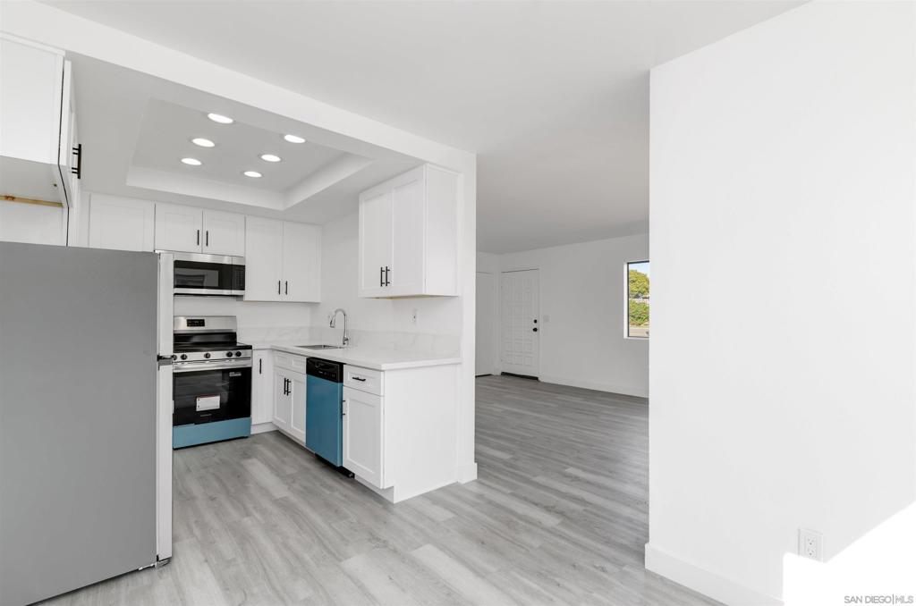 4161 Tiberon Drive - photo 5