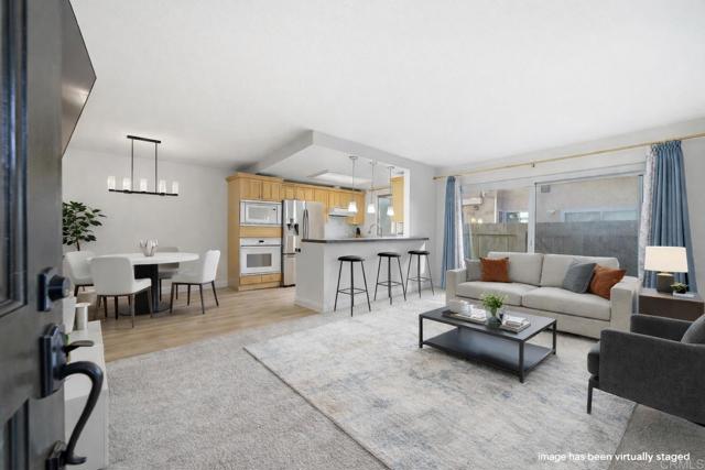 Detail Gallery Image 2 of 14 For 961 Jamacha Rd a,  El Cajon,  CA 92019 - 2 Beds | 1 Baths