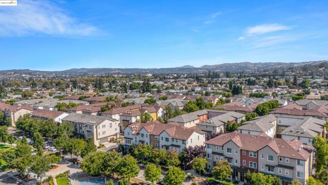 2284 Morrow St, Hayward CA: https://media.crmls.org/mediaz/9efb798e-fb7a-45be-863a-be55d66953dd.jpg