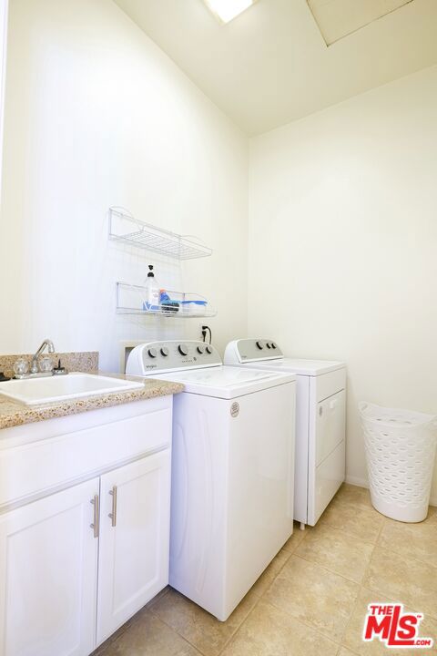 49706 Wayne Street, Indio CA: https://media.crmls.org/mediaz/9efc009b-9c8b-4a85-b3b4-3d190ffe9db3.jpg