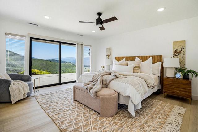 Image 19 of 36 For 25485 Via Paloma