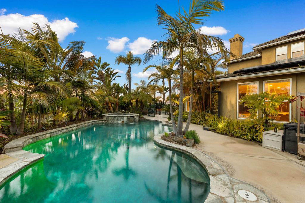 6497 Wayfinders Court