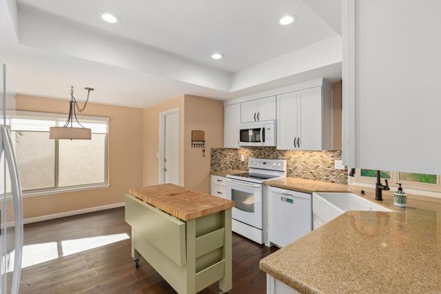 Detail Gallery Image 17 of 75 For 1159 Los Corderos, San Marcos,  CA 92078 - 2 Beds | 2 Baths