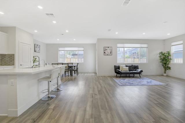 5161 Maniago Way, Antioch CA: https://media.crmls.org/mediaz/9efcb342-7226-46cf-80e9-f8924801472d.jpg