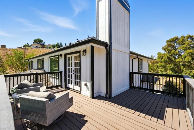 6650 Johnston Road, Pleasanton CA: https://media.crmls.org/mediaz/9efd8240-e916-4e0c-9e25-bde314aef79f.jpg