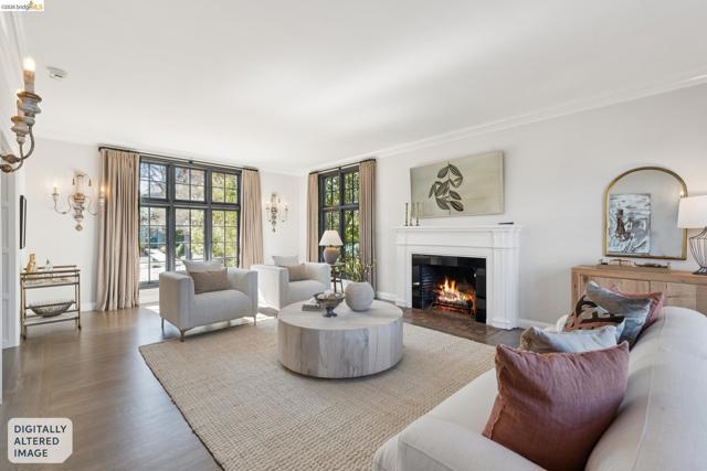 Image 9 of 60 For 906 Paramount Rd