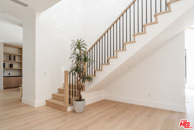 5831 Fitzpatrick Road, Hidden Hills CA: https://media.crmls.org/mediaz/9eff4ea0-d441-4213-9282-9ae7dd651dd1.jpg