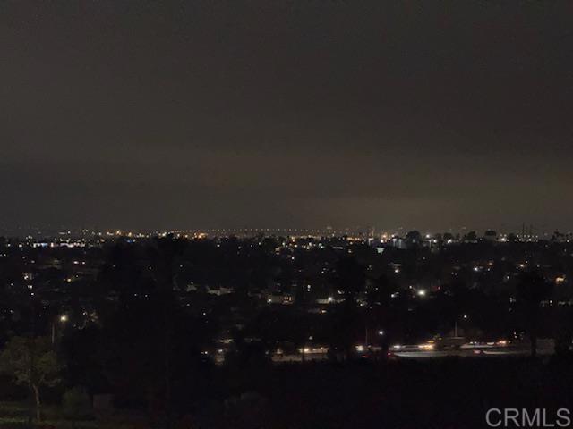 https://media.crmls.org/mediaz/9eff7f6f-db9f-49e6-aca9-0038e495d707.jpg?preset=X-Large