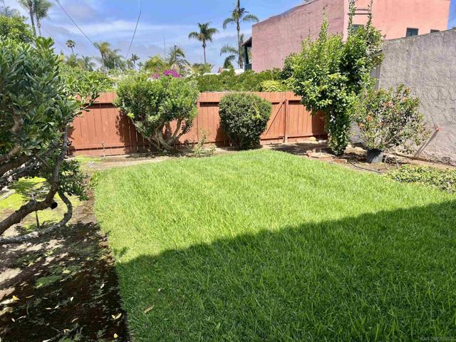 4860 Marlborough Drive, San Diego CA: https://media.crmls.org/mediaz/9effb40a-11fb-4f5f-a15b-a55b5278e266.jpg