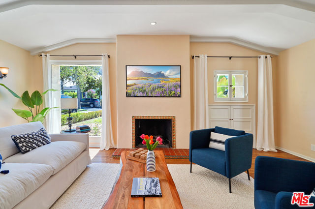 1405 HIGHLAND Avenue photo 1