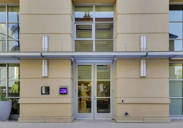 175 W Saint James Street, San Jose CA: https://media.crmls.org/mediaz/9f00606a-a392-4428-b301-2919db9801df.jpg