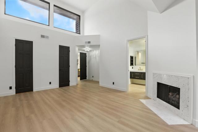 4728 Park Encino Lane, Encino CA: https://media.crmls.org/mediaz/9f009082-e9ee-46a4-af2b-14e954e04d6b.jpg