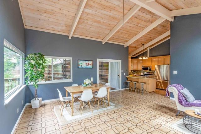 21721 Summit Road, Los Gatos CA: https://media.crmls.org/mediaz/9f009e89-35b7-4c18-9332-4b9e21a86416.jpg