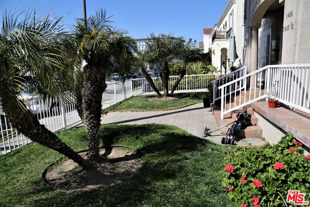 Image 1 of 29 For 1406 2nd Avenue