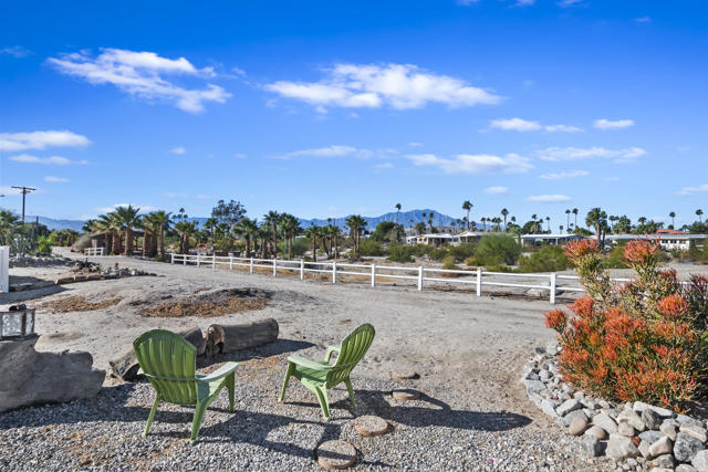 74711 Dillon Road, Desert Hot Springs CA: https://media.crmls.org/mediaz/9f01dd4e-d6e2-49ea-8fb6-2e3f87491de2.jpg
