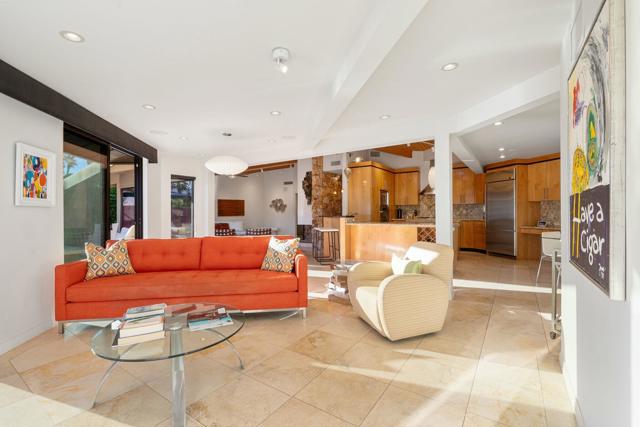 45371 Rancho Palmeras Drive, Indian Wells CA: https://media.crmls.org/mediaz/9f02c242-bf5e-4d8f-8214-d1df58f388f2.jpg