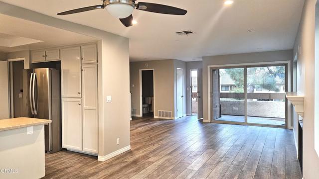 5675 Thille Street, Ventura CA: https://media.crmls.org/mediaz/9f02f4c1-ae15-460b-b24a-ea1fa0560703.jpg