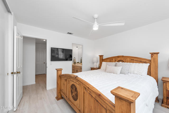 5748 Whispering Pines Circle, Westlake Village CA: https://media.crmls.org/mediaz/9f03cb9e-ce9e-4caf-9b34-5033ea7375e4.jpg