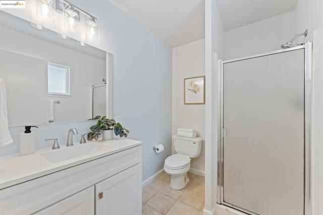 3129 Deseret Dr, Richmond CA: https://media.crmls.org/mediaz/9f04cd22-71aa-4de9-b778-0ec0871e752e.jpg