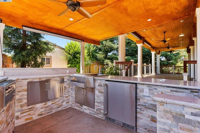 1673 Richardson Court, Concord CA: https://media.crmls.org/mediaz/9f06d49a-db73-4359-860e-9cd1cc9161be.jpg