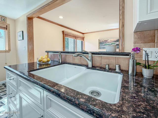 16030 Moorpark Street, Encino CA: https://media.crmls.org/mediaz/9f078ae5-84e6-4b92-990f-057a0209142a.jpg